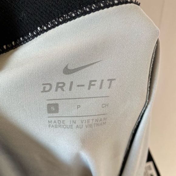 NIKE Pro Painted Palms Allover Print Capri Pant Leggings Gym Runing Compression - Picture 6 of 9